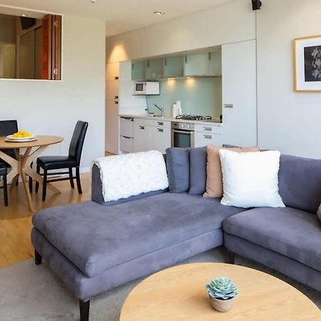 Stunning Lakeview 1 Bedroom Apartment Куийнстаун Екстериор снимка